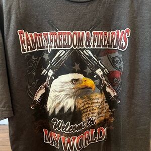 Bald Eagle Freedom Firearms Graphic Print T-Shirt Gray Men's Short Sleeve